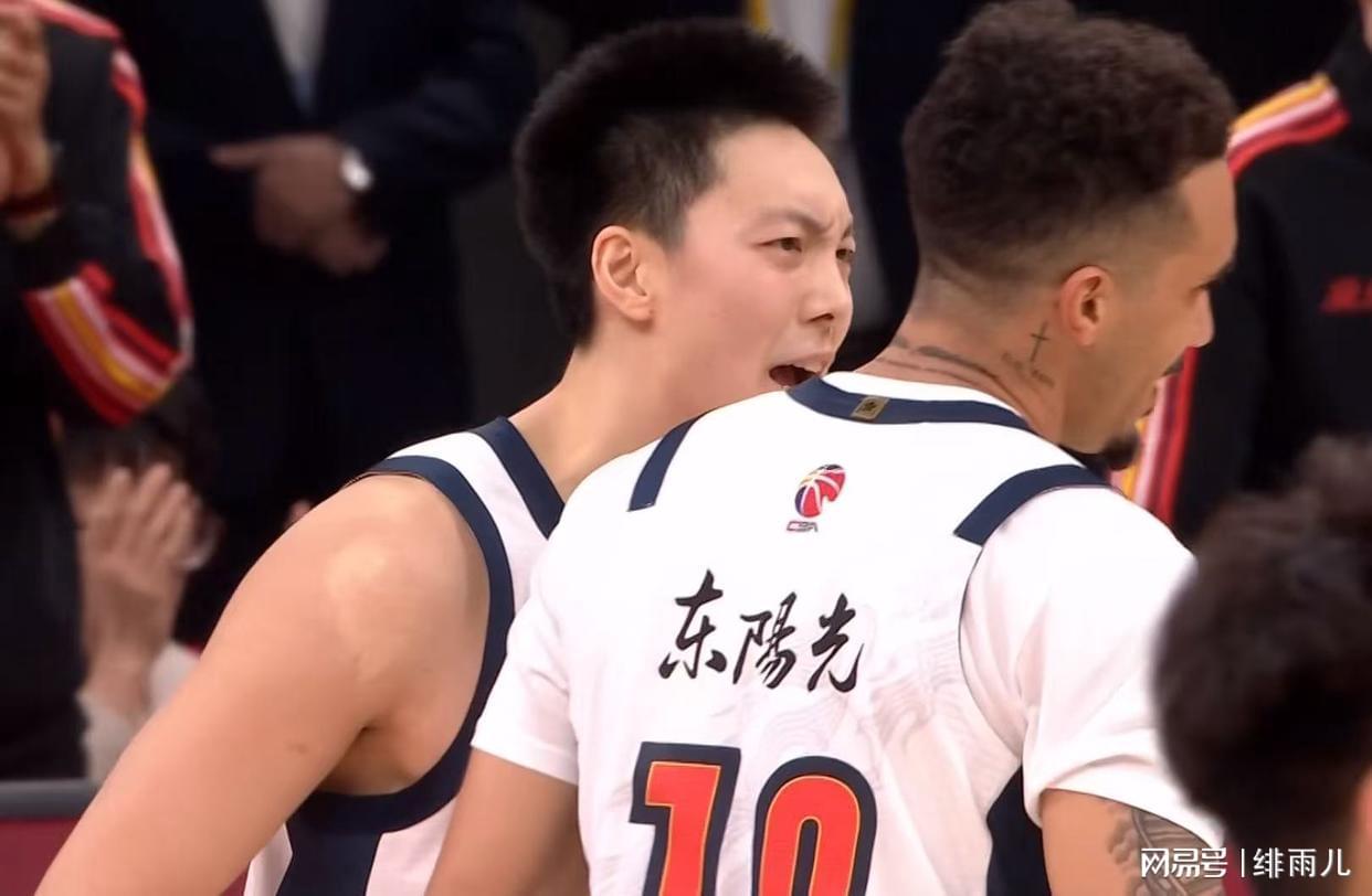 星空体育登录入口-裁掉麦考尔+留下萨林杰？广东队被迫“4选1”，第五外援人选曝光